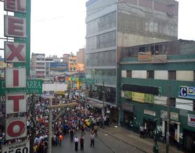 Asaltan baco continental en Gamarra